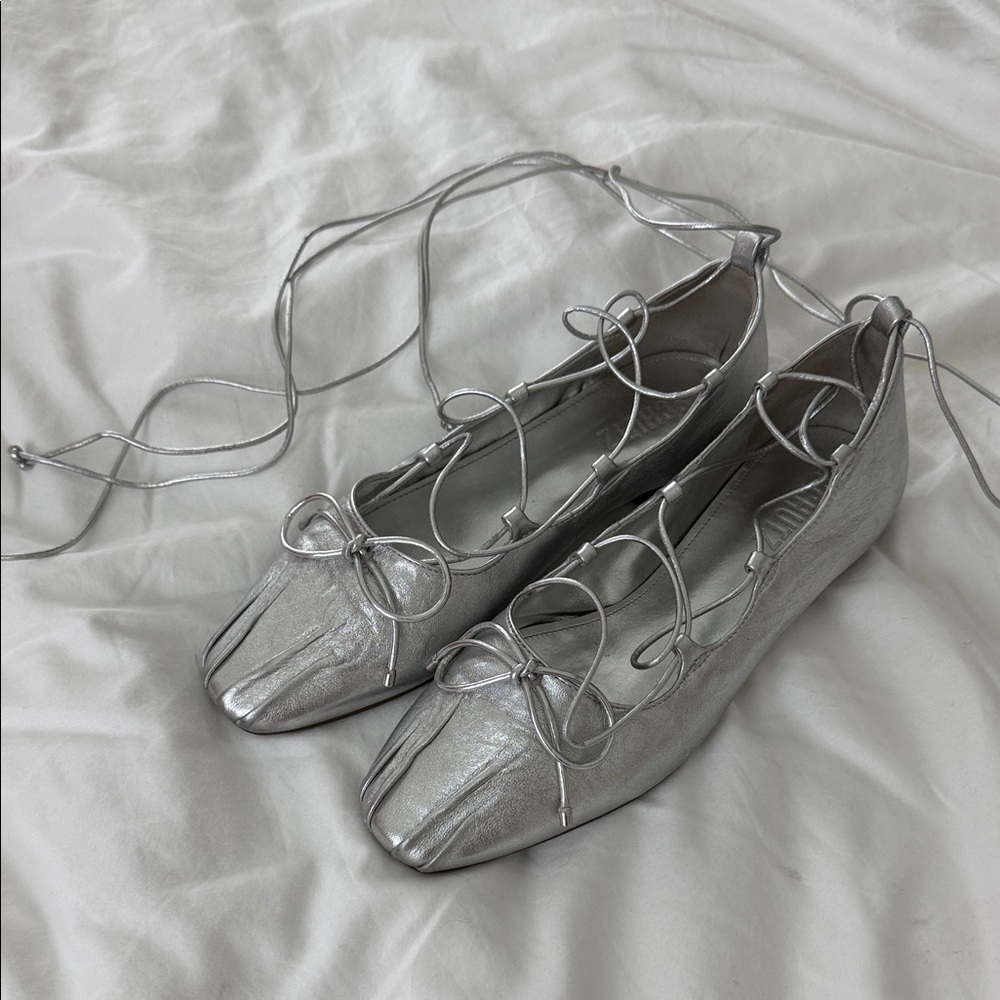 SCHUTZ Metallic Silver Lace-Up Ballet Flats